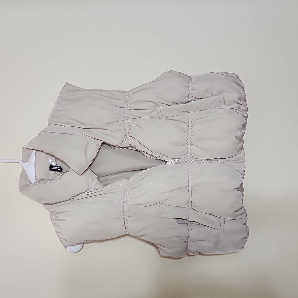 Beige Puffer Jacket without sleeves